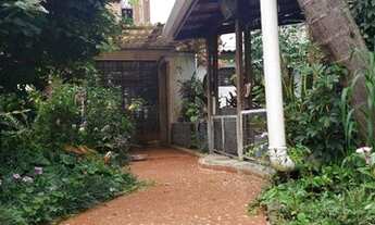 Imagem: Casa de 5 Dormitórios na Rua Francisco