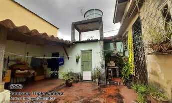 Imagem 6: Aluguel Casa no Japiim 1<br>4 quartos, sendo 2 Suítes <br>Banheiro social &lt