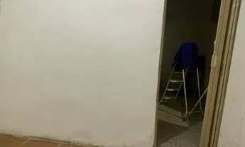 Imagem 3: Casa de vila no centro de São João de Meriti