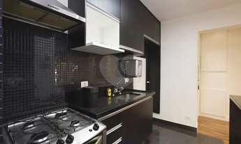 Imagem 5: Apartamento amplo e reformado, com cozinha aberta, em Pinheiros!
