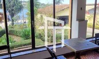 Imagem 2: Casa no Bortolan com fundos para a represaCasa com 3 dormitórios para alugar, 180 m² por R