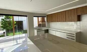 Imagem 3: Casa para venda com 150 metros quadrados com 3 quartos em Lagoa da Conceição - Florianópol