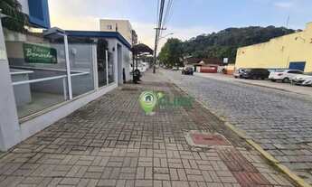 Imagem 3: Apartamento com móveis sob medida para locação no bairro Glória