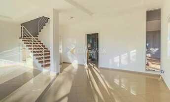 Imagem 6: Casa de condomínio sobrado para aluguel e venda tem 356 metros quadrados com 4 quartos