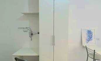 Imagem 3: Kitnet para locação na Av.Corifeu. Ótima localização, a 500