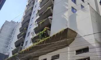 Imagem 2: Centro de Florianópolis - 2 dormitórios com dependência