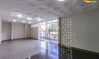 Imagem 2: Casa para aluguel, 3 quartos, 1 suíte, 4 vagas, Centro - Divinópolis/MG