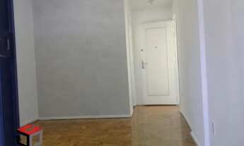 Imagem: Sala com 37 metros e 01 banheiro no Centro