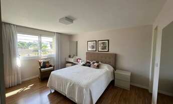 Imagem 2: Linda Residência a 500 m do Parque Barigui - Próximo ao Festval