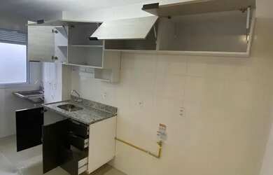 Imagem 2: Pernambués/Iguatemi 2/4, Novo, semi mobiliado, ótima localização, portaria 24h e 02 vagas