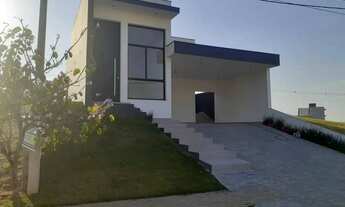 Imagem: Casa de condomínio em Rua Claudio Colhado