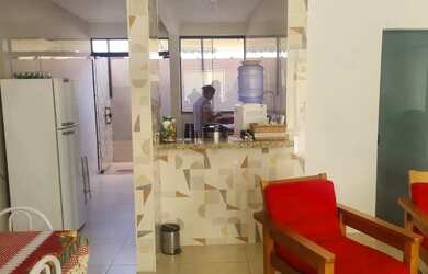 Imagem 9: 3. Recém-reformada, 3 quartos, porcelanato e kitnet independente. Ilha Parque