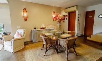 Imagem 2: Um refúgio para chamar de seu em meio a fauna e a flora, a poucos minutos da praia