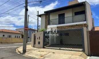 Imagem 2: Casa com 4 dormitórios à venda, 215 m² por R$ 610.000,00 - Vila Pinheiro Machado - Botucat