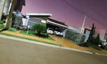 Imagem: Casa de condomínio em Avenida Deputado