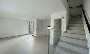 Imagem: Sobrado em condominio fechado em Palhoça!