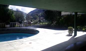 Imagem 6: Casa de 6000 metros quadrados no bairro Quitandinha com 4 quartos