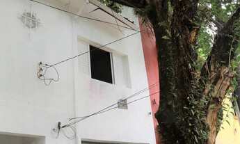 Imagem 2: Casa de 2 Dormitórios na Rua Humberto I