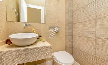 Imagem 7: Casa de condomínio para venda possui 427 metros quadrados com 4 quartos