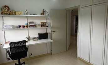 Imagem 3: Apartamento de 4 Dormitórios na Rua Antônio Aggio