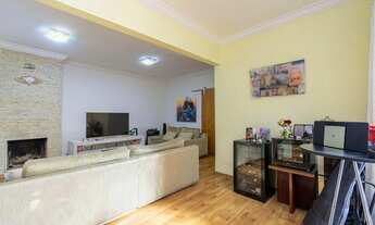 Imagem 5: Casa de 4 Dormitórios na Alameda dos Araés