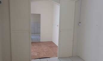 Imagem 4: Alugo casa pequena no centro