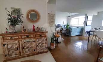 Imagem 3: Com carinha de casa, espaçoso e aconchegante, apenas uma quadra da futura estação do metrô