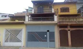 Imagem: Sobrado em Osasco, bairro Jardim das Flores