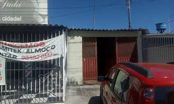 Imagem: Aluguel casa de fundos (lado do metrô