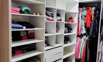 Imagem 2: Sobrado em condomínio fechado