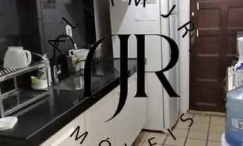 Imagem 2: Apartamento térreo com 76m², três quartos, salas de jantar e estar, varanda, WC social, co