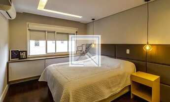 Imagem 7: Apartamento para aluguel possui 163 metros quadrados com 4 quartos em Vila Mariana - São P