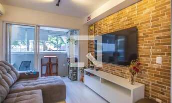 Imagem 2: Apartamento à Venda - Saúde, 2 Quartos, 63 m2