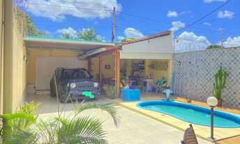 Imagem: Casa mobiliada com piscina e sistema de