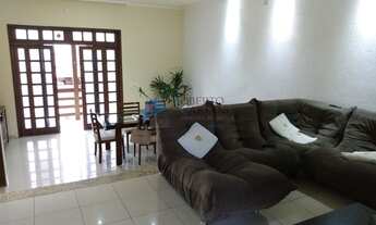 Imagem 2: Casa de 255 m² com quatro quartos no Bairro Senhora das Graças - Betim/MG