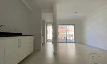 Imagem 5: Belíssimo Apto de 2 quartos com suíte, 2 garagens e estrutura completa. Veja as Fotos!!!