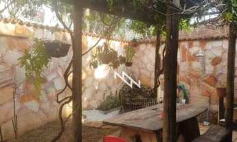 Imagem 2: Casa com 3 dormitórios para alugar por R$ 6.300/mês - Jardim América - Goiânia/GO