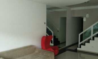 Imagem 4: Sobrado para aluguel possui 189 metros quadrados com 3 quartos, LINDISSIMO