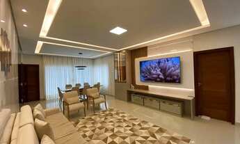 Imagem 4: OPORTUNIDADE! Excelente casa com 4 suítes totalmente reformada e com acabamento premium