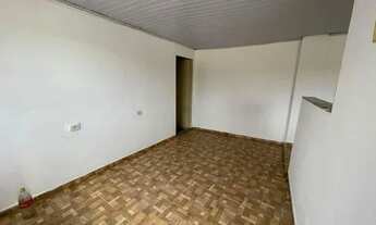 Imagem 2: Alugo casa 2 cômodos no Cocaia