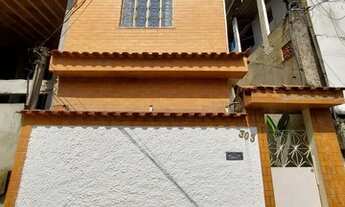 Imagem 2: Casa para venda com 4 quartos em Centro - Belford Roxo