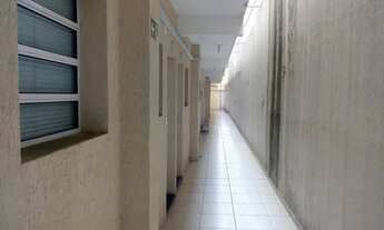 Imagem 6: Kitnet para locação na Av.Corifeu. Ótima localização, a 500