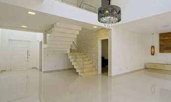 Imagem 2: Casa de condomínio sobrado para aluguel e venda tem 330 metros quadrados com 4 quartos