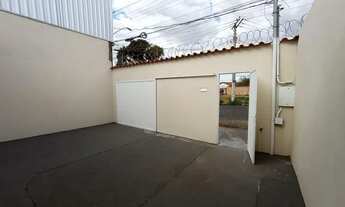 Imagem 3: Casa para aluguel possui 80 m2 com 02 quartos no Bairro Luizote de Freitas - Uberlândia