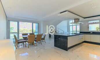 Imagem 5: COBERTURA COM MUITA LUMINOSIDADE NO ÁGUA VERDE Cobertura com 2 suítes no Água Verde - J8