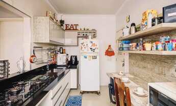 Imagem 7: Um 2 quartos reformado e coladinho no Centro para venda