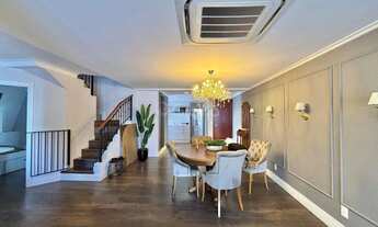 Imagem 4: Apartamento a venda possui 226 metros quadrados com 3 quartos em Itacorubi - Florianópolis