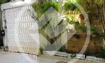 Imagem 5: Sobrado à Venda com 5 Quartos, sendo 1 Suíte 250m² - Alto Umuarama - Uberlândia/MG codigo