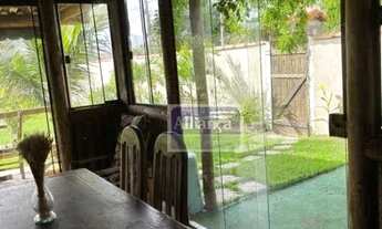 Imagem 7: Loft com 1 dormitório, varanda, churrasqueira, quintal e várias vagas de garagem a 100m da