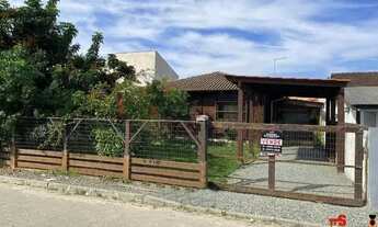 Imagem 2: Confira esta linda casa na Praia